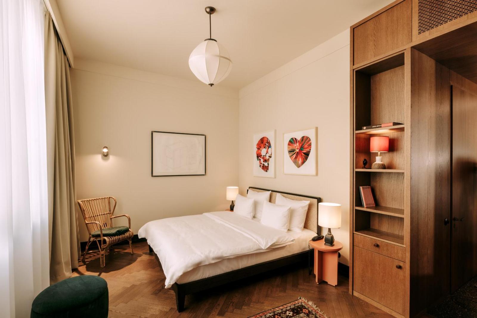 Superior Double Room,1549052683:JPEG